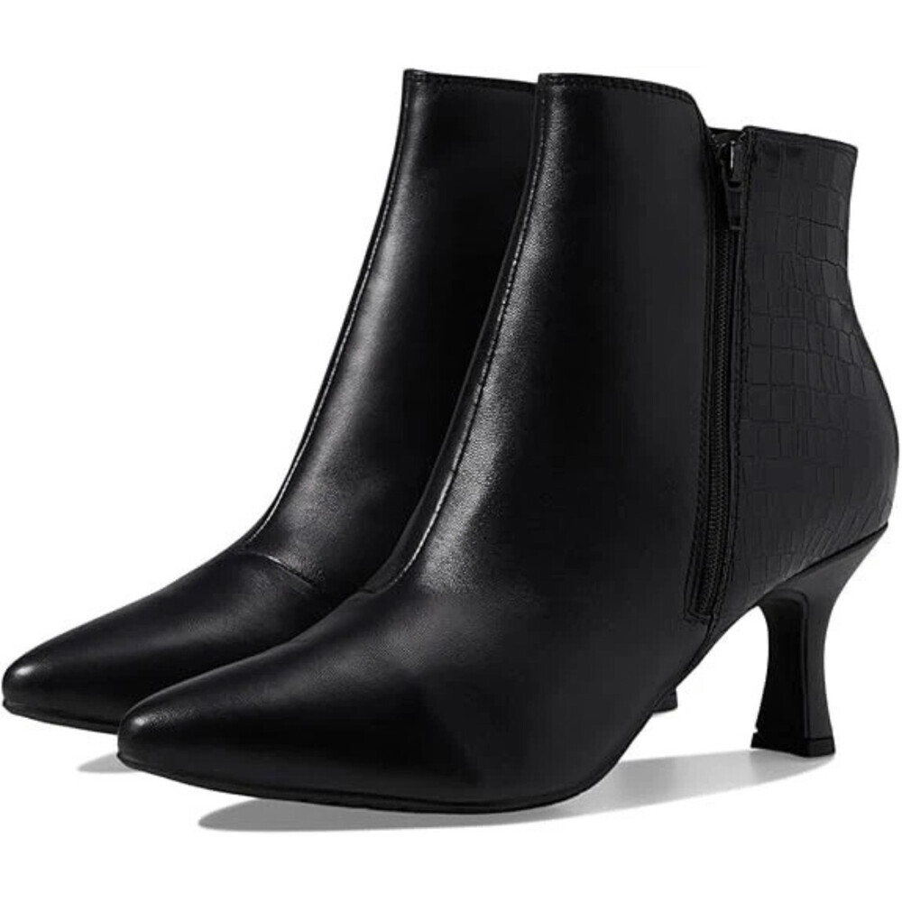 Clarks Kataleyna Glow Boots Women's 6.5 Black Leather Kitten Heel Bootie LION396